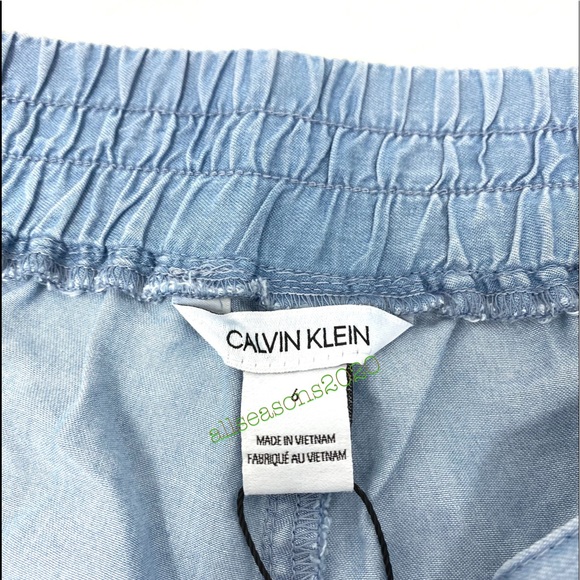 Calvin Klein CHAMBRAY DRAWSTRING UTILITY 4" SHORTS - Picture 8 of 10